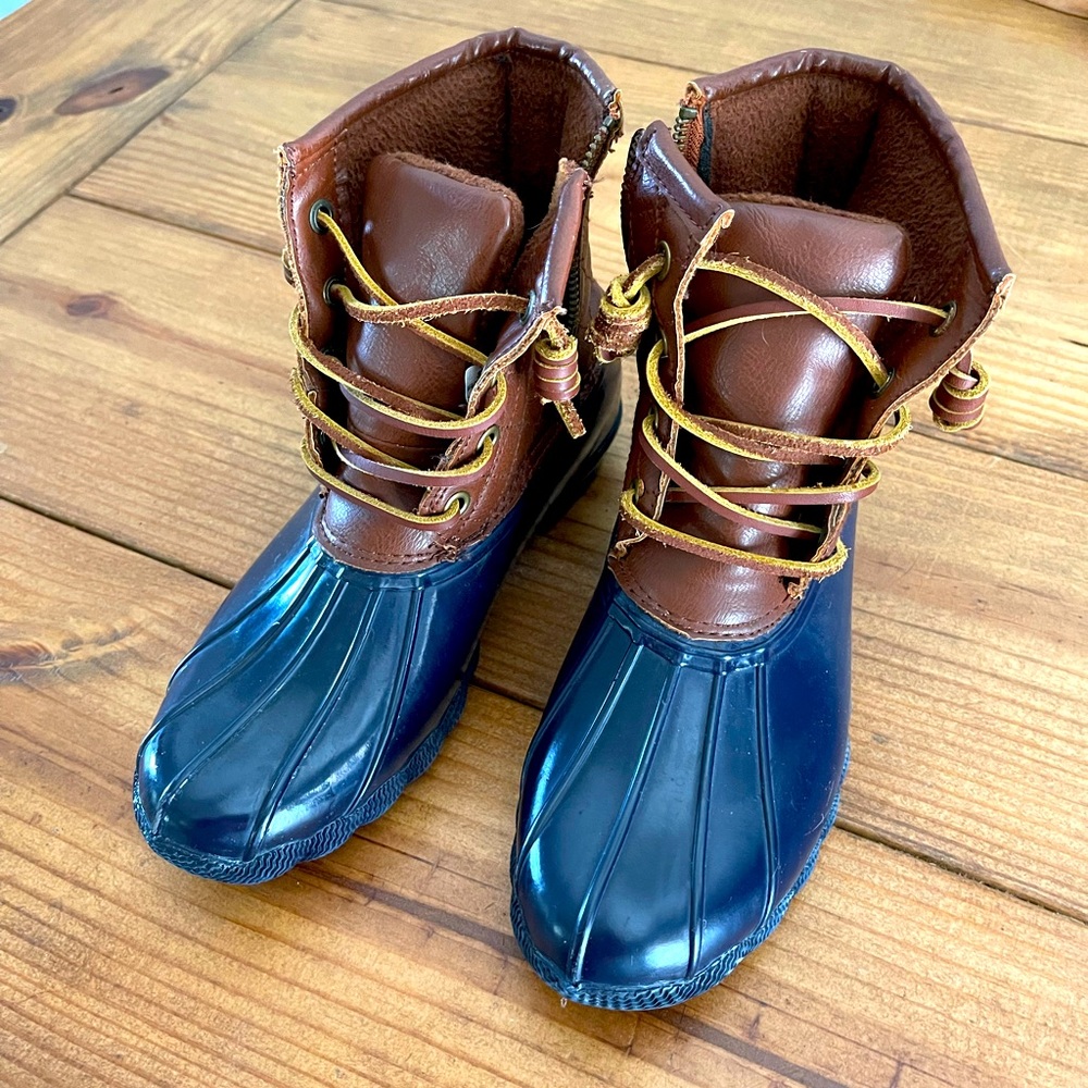 Steve Madden duck boots